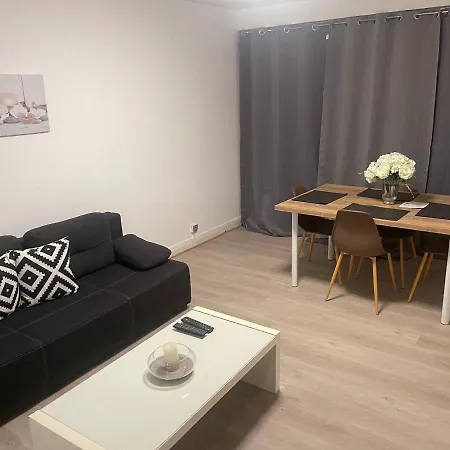 Superbe Appartement Spacieux Avec Parking Et Jardin Prive Wattignies Exterior photo