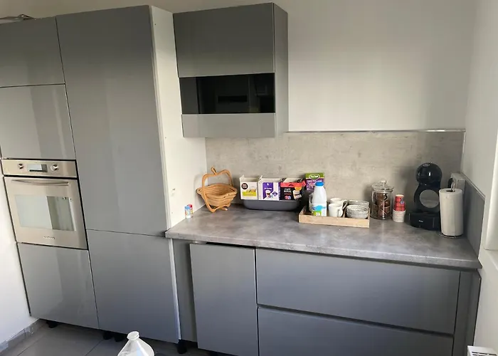 Superbe appartement spacieux avec parking et jardin privé