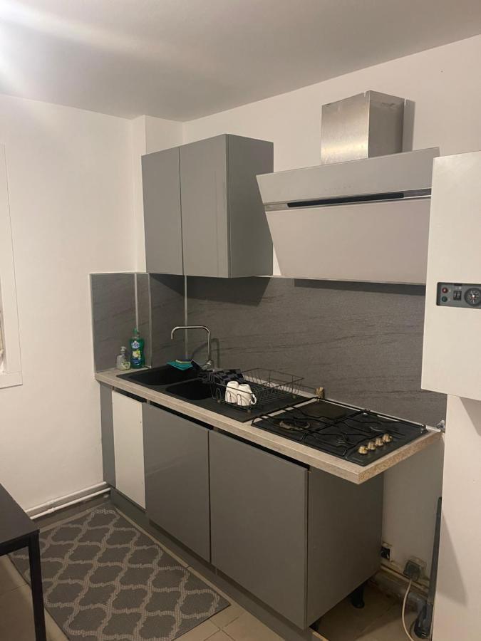 Appartement Superbe Spacieux Avec Parking Et Jardin Privé *